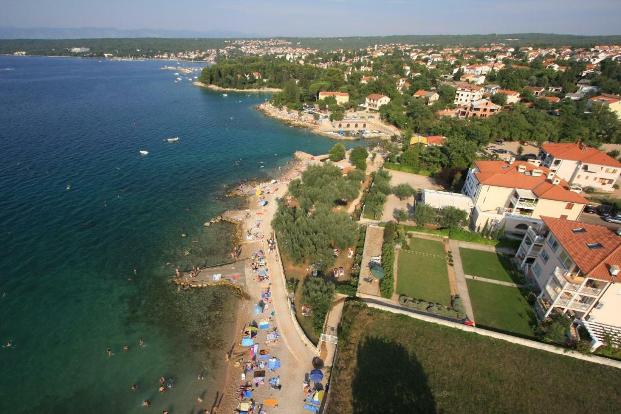 Apartments Marija & Anton Малинска Экстерьер фото